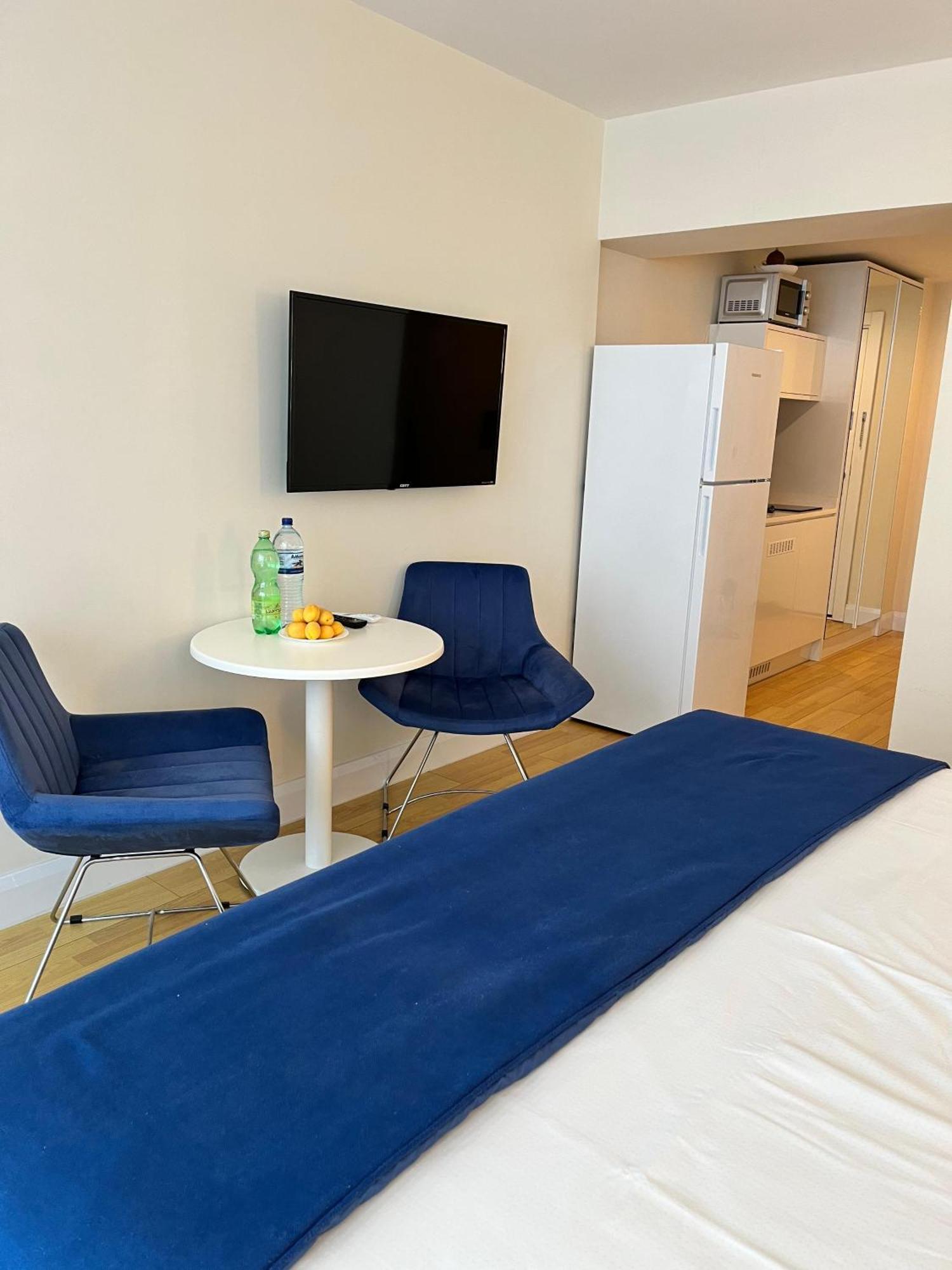 Black Sea Coast Apartment Батуми Экстерьер фото