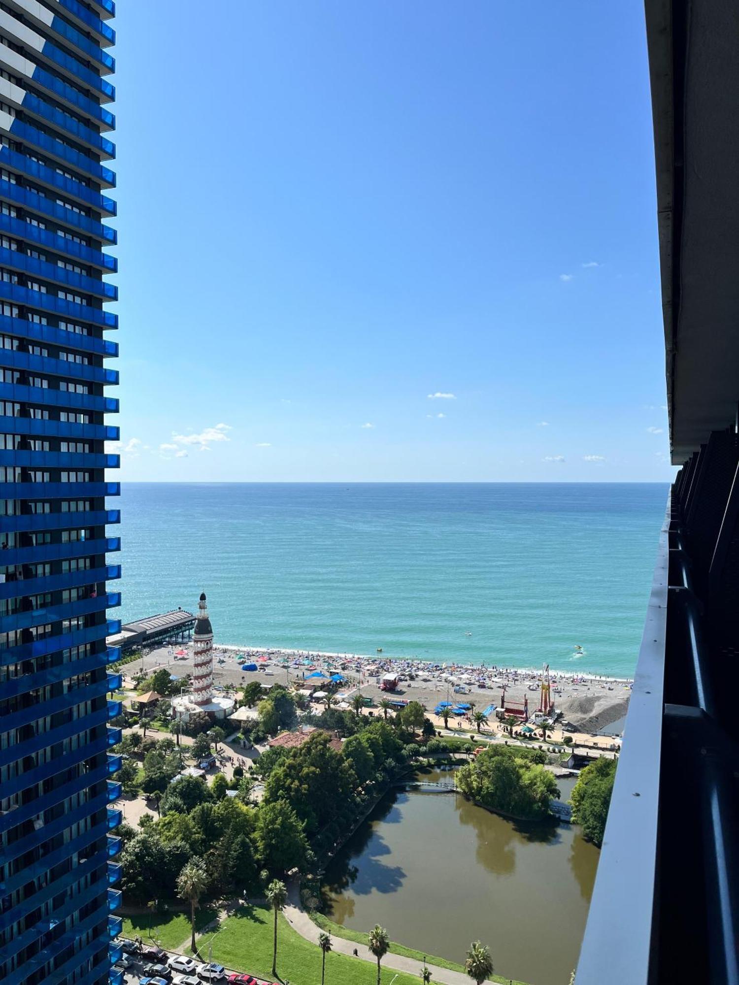 Black Sea Coast Apartment Батуми Экстерьер фото