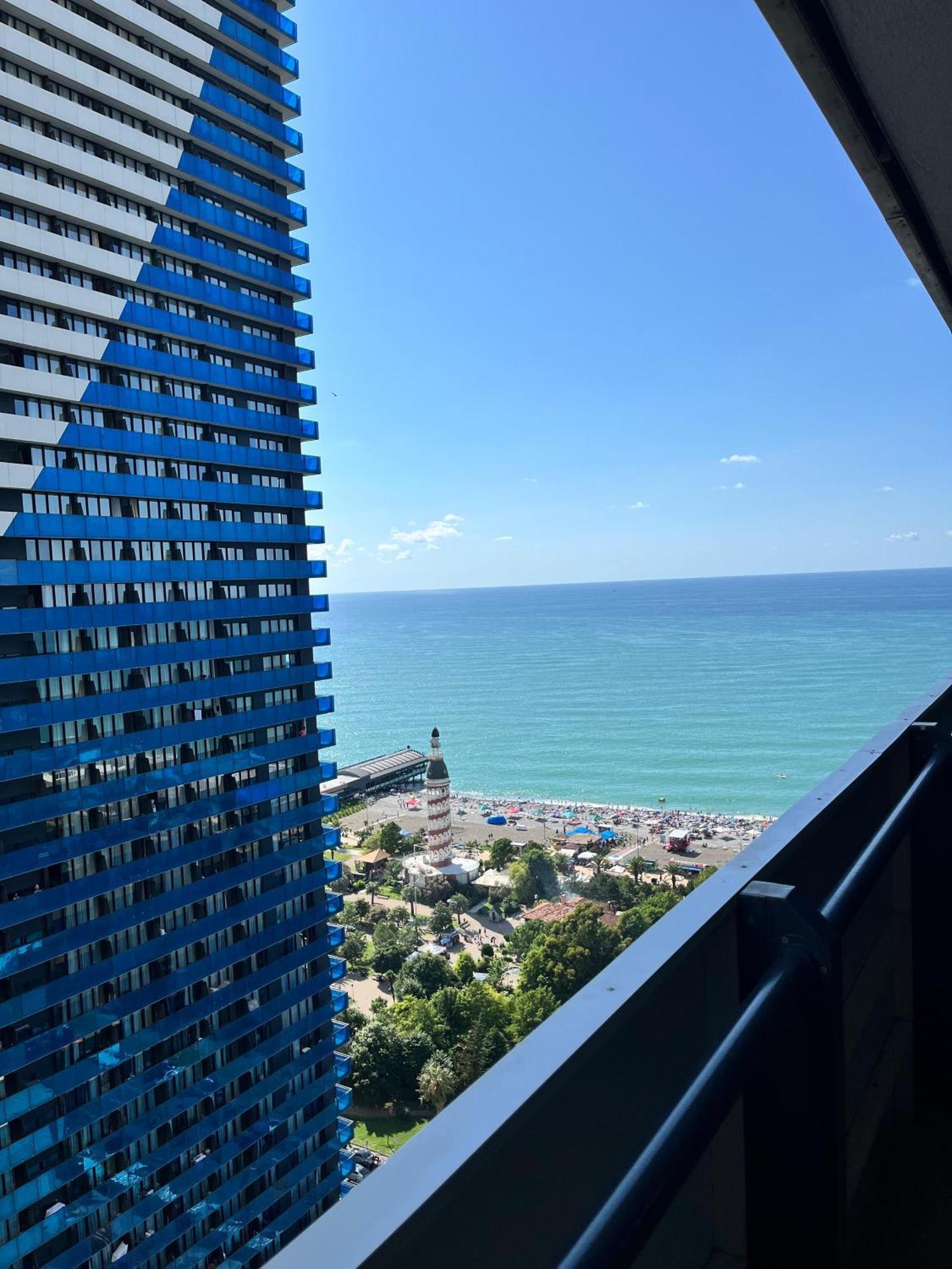 Black Sea Coast Apartment Батуми Экстерьер фото